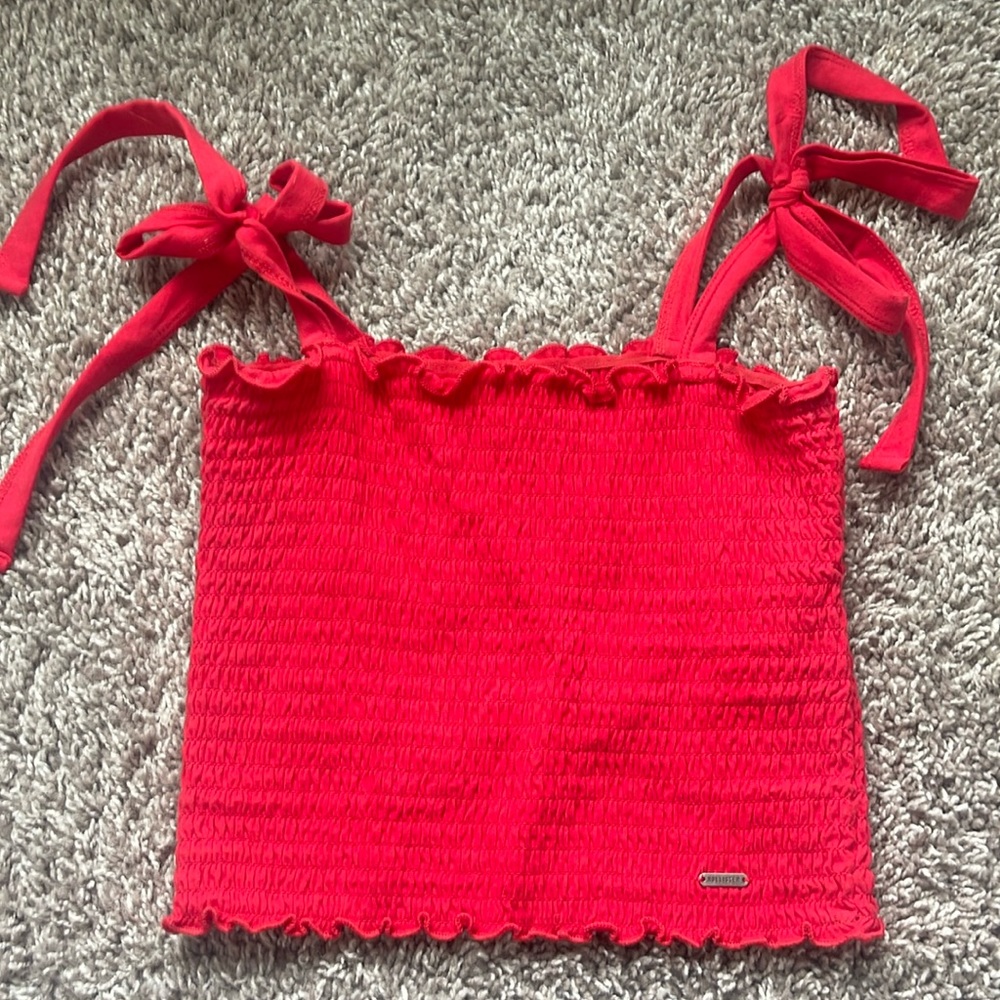Hollister red top❤️‼️